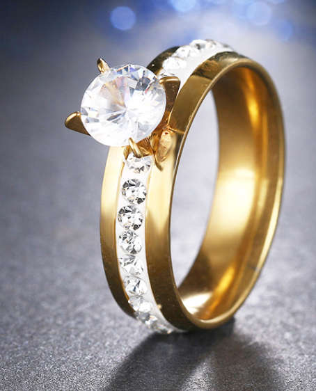 Stylish Diamante Set in Titanium Stainless Steel Wedding/Engagement Rings