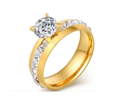 Stylish Diamante Set in Titanium Stainless Steel Wedding/Engagement Rings