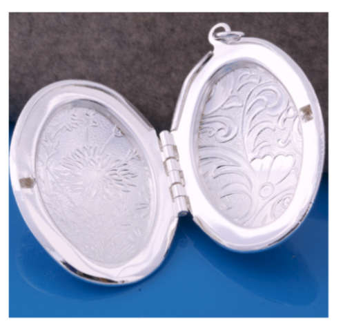 High Fashion 925 Sterling Silver Locket with Free Neck Chain Imported Filled Jewellery