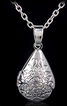 High Fashion 925 Sterling Silver Locket with Free Neck Chain Imported Filled Jewellery