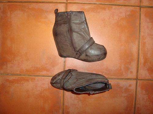 DISTRESSED COFFEE ANKLE WEDGE BOOTIES