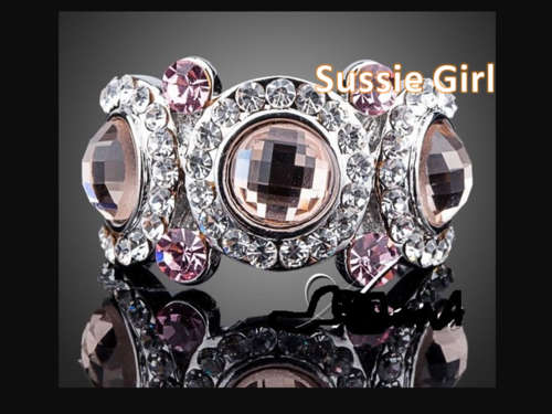 EXQUISITE AND GORGEOUS DIAMOND SIMULANT RING  SILVER RING