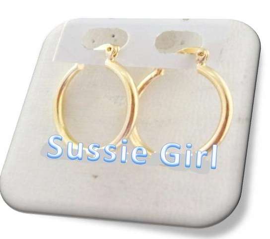 ** NEWLY IMPORTED **CLASSY PETITE SOLID 18CT GOLD FILLED EARRINGS