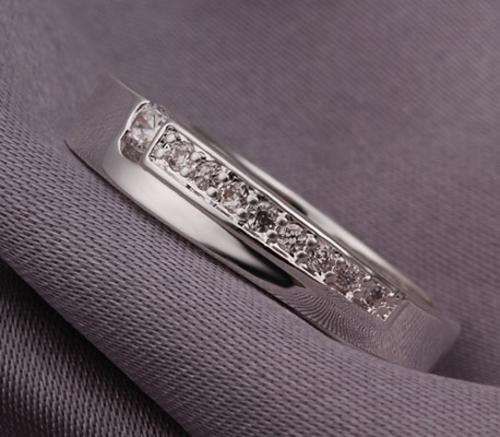 Glamorous & Petite Memorial White Diamonds Gorgeously Set in Silver Wedding Band  #Size 8