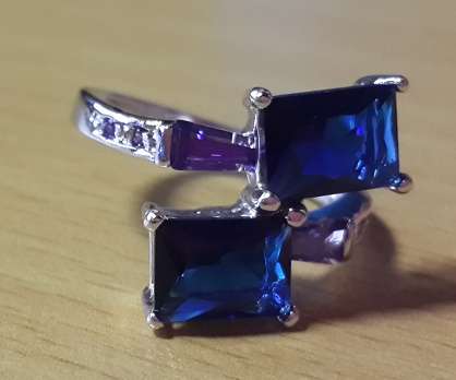 Something New -- Sapphire & Amethyst Stylish Set in Solid 18ct Platinum Gold Filled Ring