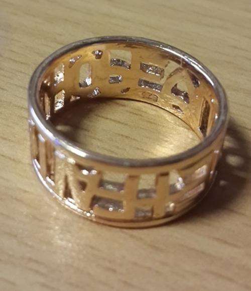 -- Size 6.5 -- Imported "Love,Faith,Hope" 18ct Rolled Gold Wedding Ring