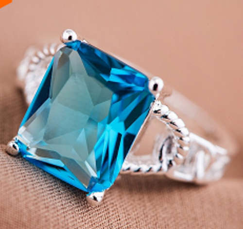 Lovely Blue Diamond Impression Set in 925 Sterling Silver (Size 8)Filled Ring