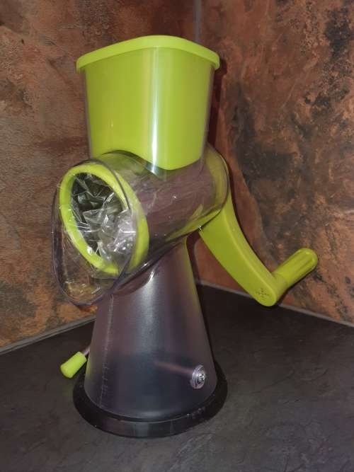 Rotary Cutter - Cut nuts, veggies, cheese