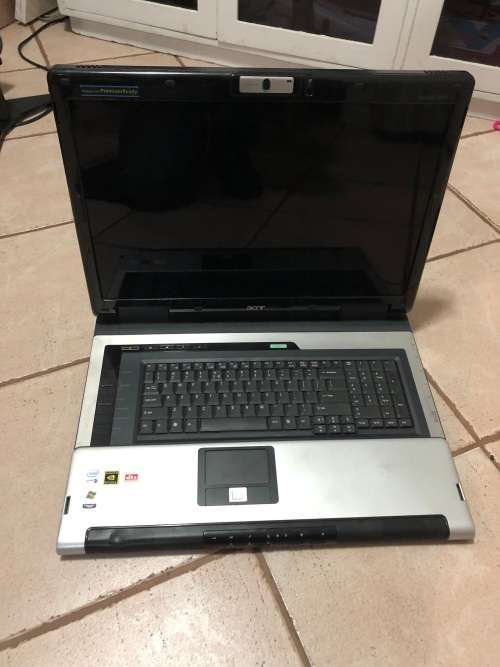 *HUGE SCREEN LAPTOP* Acer Aspire 9815WKMi T7200 51 cm (20.1`) WITH BAG