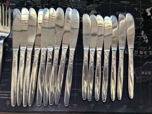STAINLESS STEEL Forks/Knives/Spoons High Quality!