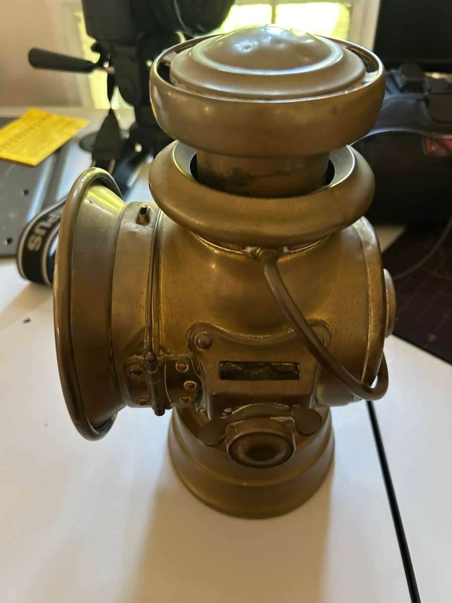 VINTAGE Lucas Lantern