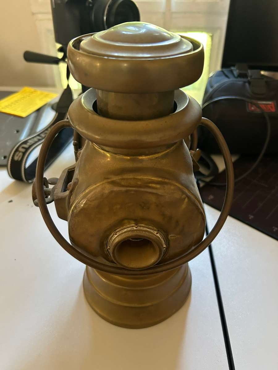 VINTAGE Lucas Lantern