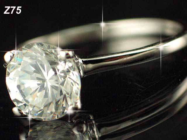 Beautiful Round cut 18KGP Solitaire Ring