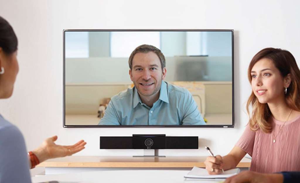 Poly Studio USB Conference Camera - UHD 2160p (4K) resolution Measurements: 102mm D x 762mm W x 152m