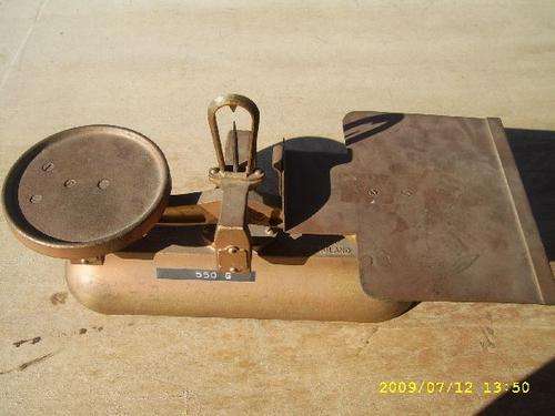 VINTAGE 'Avery' scale - rare collection