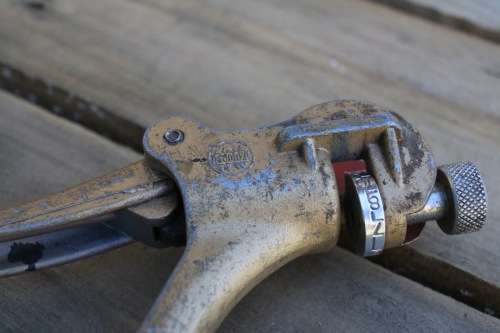 Somax No. 250 Saw set