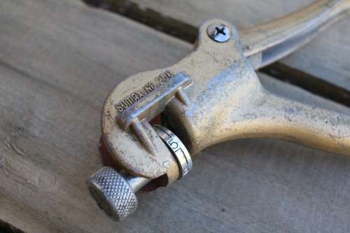 Somax No. 250 Saw set