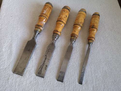 Set of 4 Jernbolaget Eskilstuna chisels (E.A Berg)