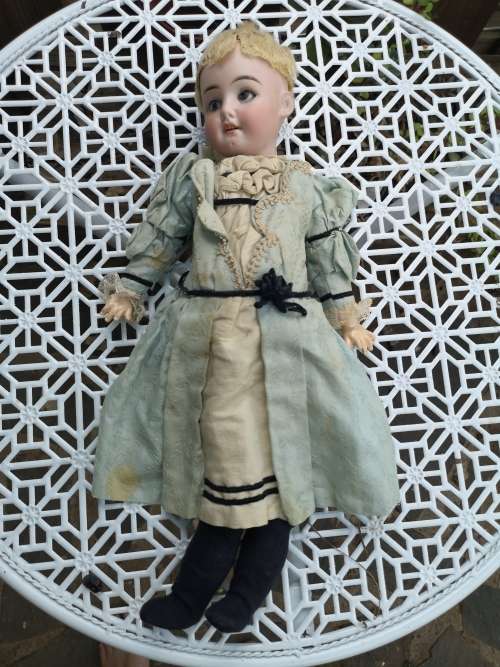 Antique Arthur Schoenau and Hoffmeister (SPBH) German porcelain doll