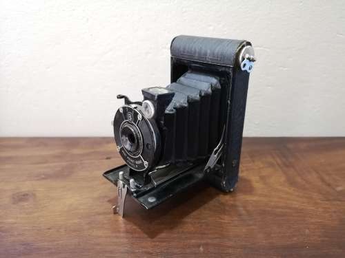 Vest Pocket Kodak Model B camera