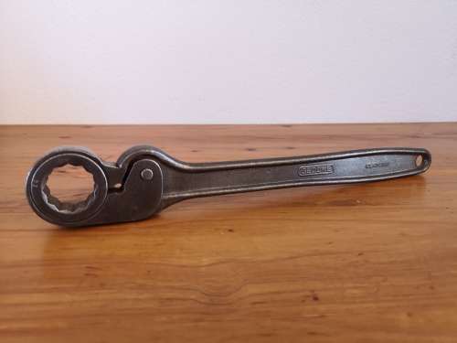 Vintage Gedore no 31/12` friction ratchet handle with a size 24 insert