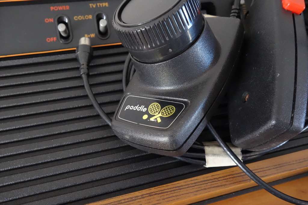 Original vintage Atari CX-2600 ap console