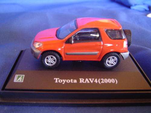 Toyota RAV4 2000  1/72