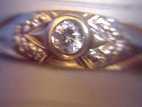 9ct Gold Cubix Zirconia ring