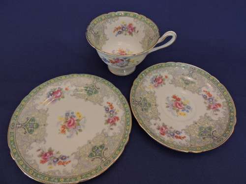 Shelly tea Trio Georgian pattern 13360 like Royal Albert
