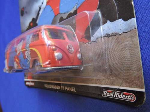 Hot Wheels Volkswagen VW  T1 Superman DC Comics Combi with Real Riders.
