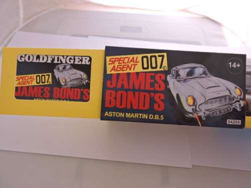 Corgi Toys James Bond ASTON MARTIN DB 5 Mint In Box ....