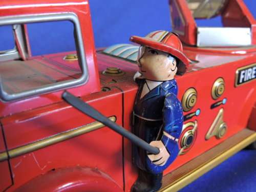 Vintage Japanese Tin Plate FIRE ENGINE with bump and go working motor. #REDUCED TO SELL#