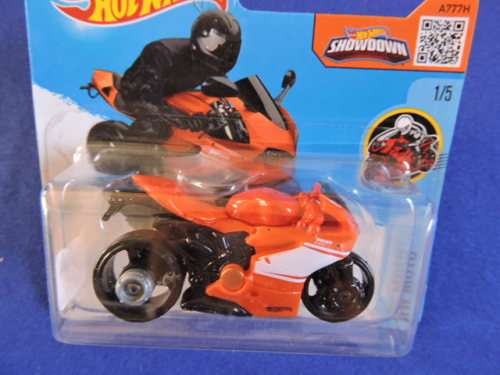 Hot Wheels DUCATI 1199 SUPERLEGGERA motorbike Orange.