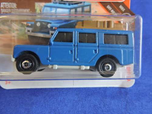 Matchbox LAND ROVER Generation 11 Safari like Hot Wheels.