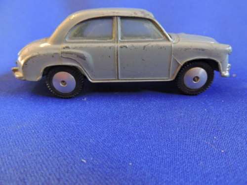 Corgi Toys MORRIS COWLEY like Dinky Toy