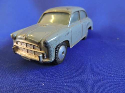 Corgi Toys MORRIS COWLEY like Dinky Toy