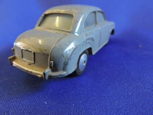 Corgi Toys MORRIS COWLEY like Dinky Toy