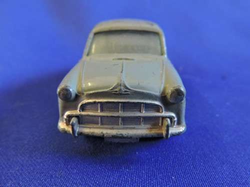 Corgi Toys MORRIS COWLEY like Dinky Toy