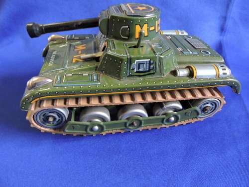 Vintage Japanese Tin Plate Toy Military M12 Tank Wind up and working #REDUCED TO SELL#