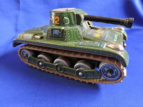 Vintage Japanese Tin Plate Toy Military M12 Tank Wind up and working #REDUCED TO SELL#