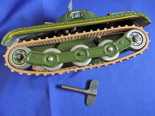 Vintage Japanese Tin Plate Toy Military M12 Tank Wind up and working #REDUCED TO SELL#