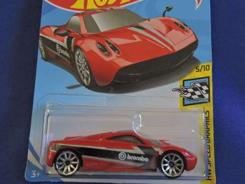 Hot Wheels PAGANI HUAYRA Supercar ( Red  Brembo)