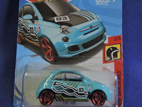 Hot Wheels FIAT 500 (Light Blue)..