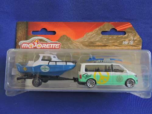 Majorette Volkswagen VW Kombi T6 Multivan and Boat (Green and White) Like Hot Wheels. Price Reduc...