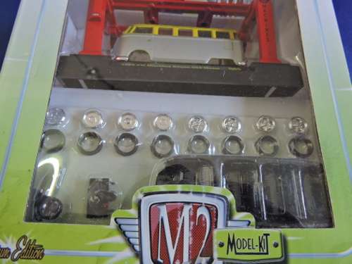 M2 Machines Volkswagen VW Microbus Delux USA Model Kit like Hot Wheels