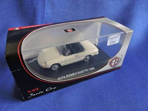 Alfa Romeo Spider Duetto 1966  Awesome Imported detailed model  EG Edison Giocattoli.