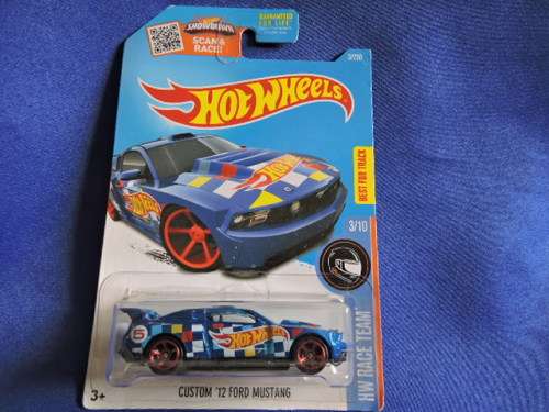 Hot Wheels FORD Mustang ( Hot Wheels Race Team ).
