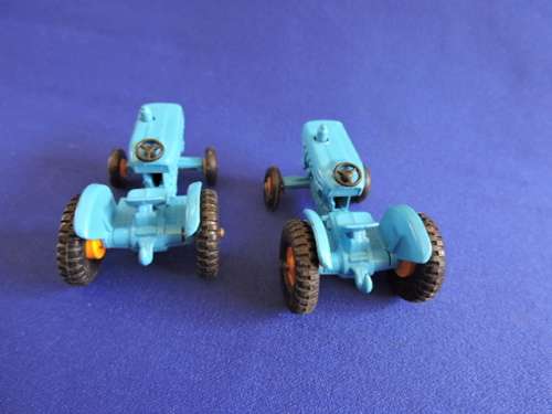 Matchbox Lesney 39 FORD TRACTOR X 2 like Hot Wheels