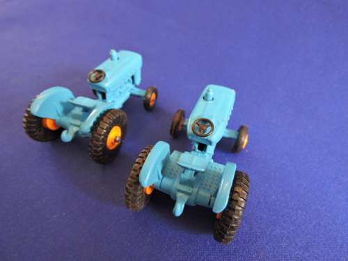 Matchbox Lesney 39 FORD TRACTOR X 2 like Hot Wheels