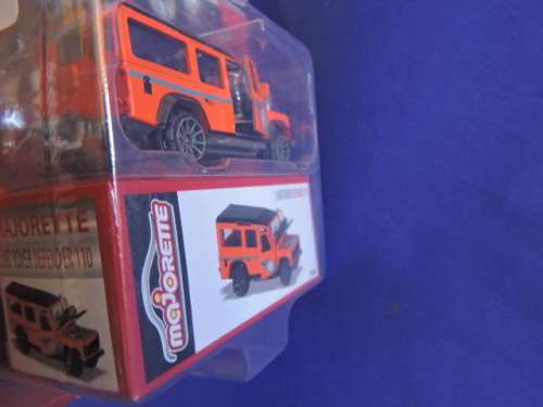 Majorette Land Rover Defender 110 ( Orange ) MIB  # BAKKIE BONANZA #..Like Hot Wheels